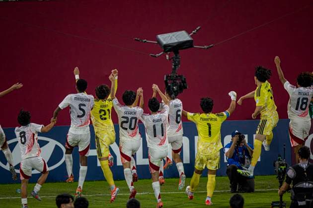 World Cup Soccer FIFA U17, U 17 World Cup Qatar 2025, North Korea vs Japan round of 16 Joy, emotions, jubilation after the penalty shoot-out victory for Japan Copyright: xRedhaxHosnixSegganix