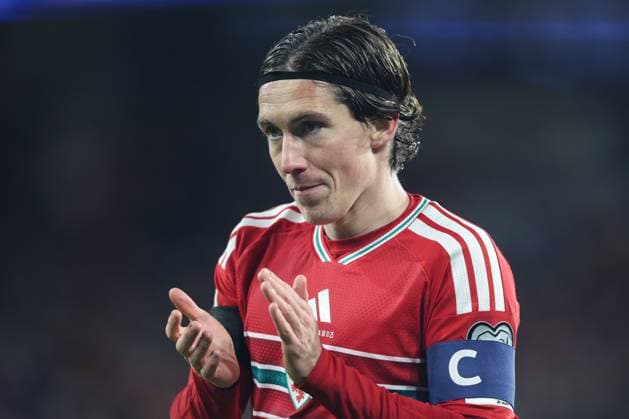 Cardiff, Wales, 18th November 2025. Harry Wilson of Wales during the Wales vs North Macedonia UEFA European Championship, EM, Europameisterschaft Qualifying match at the Cardiff City Stadium, Cardiff. Picture credit should read: Gareth Evans Sportimage EDITORIAL USE ONLY. No use with unauthorised audio, video, data, fixture lists, club league logos or live services. Online in-match use limited to 120 images, no video emulation. No use in betting, games or single club league player publications. SPI_119_GE_WAL_MKD SPI-4291-0121