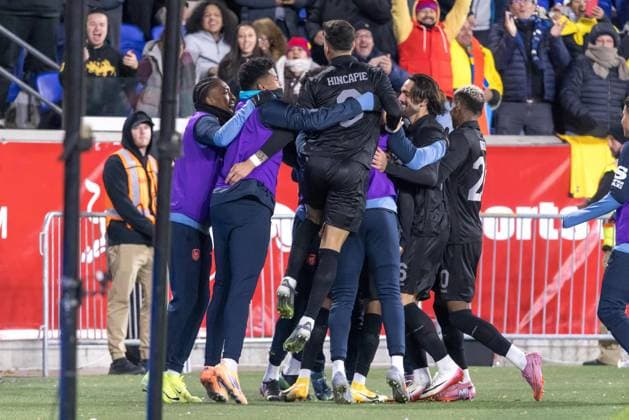 Ecuador and New Zealand in the United States Ecuadorian players celebrate Nilson Angulo s goal during a friendly match against New Zealand at Sports Illustrated in Harrison, United States, on the afternoon of Tuesday, November 18, 2025. HARRISON NJ United States Copyright: xWilliamxVolcovx