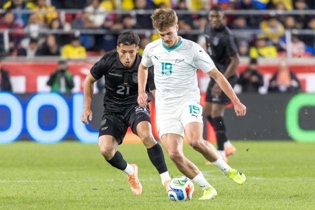 Ecuador and New Zealand in the United States Benjamin Old of New Zealand during a friendly match against Ecuador at Sports Illustrated in Harrison, United States, on the afternoon of Tuesday, November 18, 2025. HARRISON NJ United States Copyright: xWilliamxVolcovx