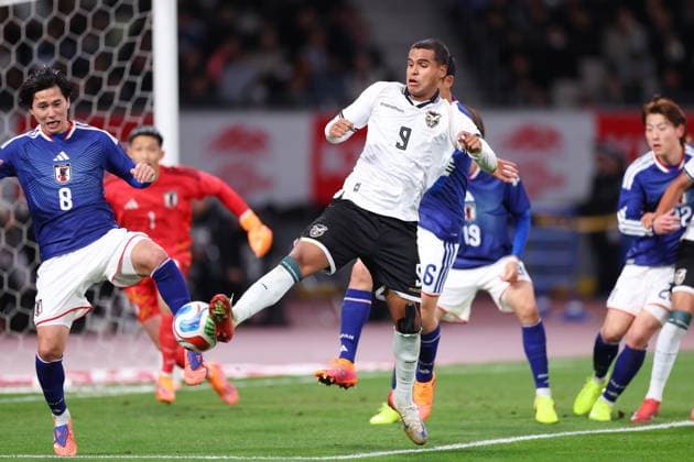 Enzo MONTEIRO (BOL), NOVEMBER 18, 2025 - Football Soccer : KIRIN Challenge Cup 2025 match between Japan - Bolivia at Japan National Stadium, Tokyo, Japan. Noxthirdxpartyxsales  aflo_310880291