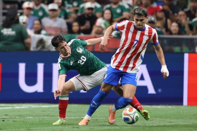 Football, International match, Mexico - Paraguay
