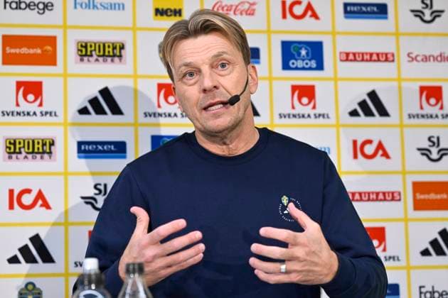 STOCKHOLM, SWEDEN 20251119 Women s national team captain Tony Gustavsson presents the squad for the Nations League match against France STOCKHOLM SWEDEN x10070x  Copyright: xJessicaxGow TTx THE WOMEN S NATIONAL TEAM S SQUAD IS PRESENTED