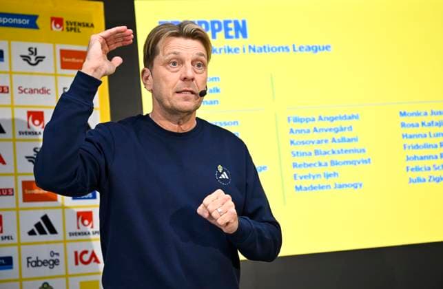 STOCKHOLM, SWEDEN 20251119 Womens national team coach Tony Gustavsson presents the squad for the Nations League match against France STOCKHOLM SWEDEN x10070x  Copyright: xJessicaxGow TTx DAMLANDSLAGETS TRUPP PRESENTERAS