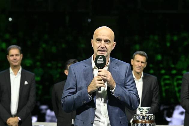 Davis Cup Finale 2025 Bologne - Davis Cup Finale 2025 Bologne - 19 11 2025 - Ceremonie Hommage Nicolas Pilic - Croatie en presence Madame Pilic, sa fille, president de la Federartion Internationale de tennis, Novak Djokovic, Boris Becker, Lubjicic, Andrea Gaudenzi, Gilles Moretton, et de nombreux Champions Bologne  Copyright: xChryslenexCaillaud Pznewsx