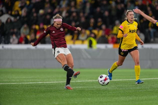 Switzerland UEFA Women s Europa Cup 2025 26 1 8 final, BSC YB Women vs AC Sparta Praha Stadion Wankdorf, Bern Franny Cerna 22 Sparta Praha scores 1 0 Bern Stadion Wankdorf Bern Switzerland Copyright: xKjetilxWaberx
