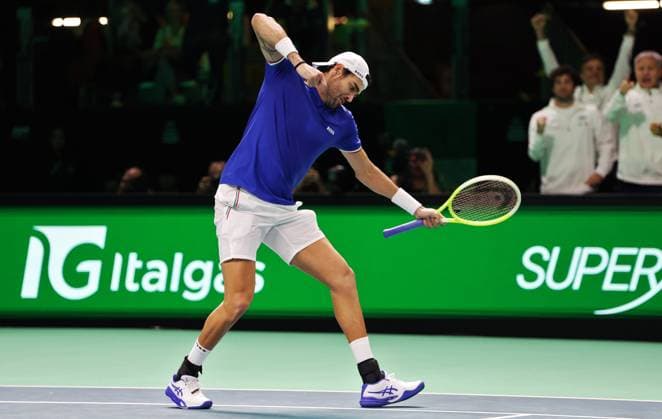 TENNIS - Davis Cup Final 8 BOLOGNA,ITALY,19.NOV.25 - TENNIS - ITF Davis Cup, Final 8, Italy vs Austria. Image shows the rejoicing of Matteo Berrettini (ITA).  GEPAxpictures xMatthiasxHauer