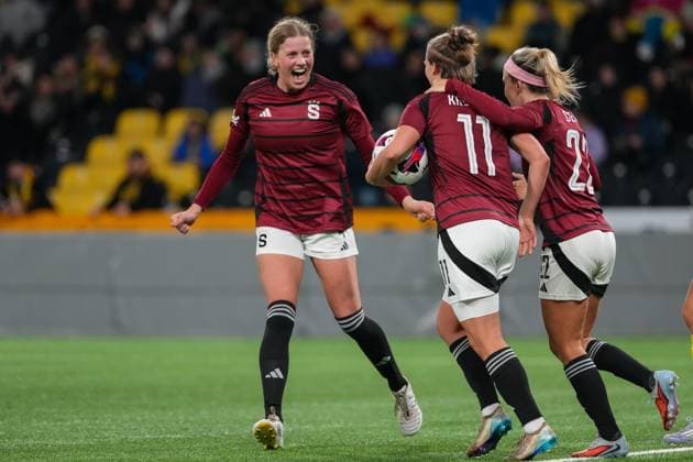 Switzerland UEFA Women s Europa Cup 2025 26 1 8 final, BSC YB Women vs AC Sparta Praha Stadion Wankdorf, Bern Michaela Khyrova 11 Sparta Praha celebrates after her goal for 3 0 with Franny Cerna 22 Sparta Praha and Antonie Starova 7 Sparta Praha Bern Stadion Wankdorf Bern Switzerland Copyright: xKjetilxWaberx