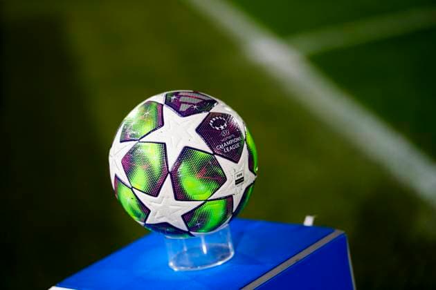 official ball before the UEFA Women s Champions League soccer match between Juventus Women and OL Lyonnes at the Stadium Comunale Vittorio Pozzo La Marmora in Biella, north west Italy - Day 4 - November 19, 2025. - Soccer.  Copyright: xFabioxFerrari LaPressex