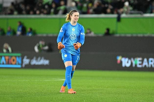 Soccer I Women I Season 2025 2026 I Champions League I 4 Matchday I VfL Wolfsburg Manchester United I 19 11 2025 Goal celebration Stina Johannes 1, VfL Wolfsburg after the equalizing goal to 1 1 Crop, close-up, portrait, portrait, single photo, single image, body Wolfsburg Volkswagen Arena Lower Saxony Germany Copyright: xLobeca InesxHähnelx