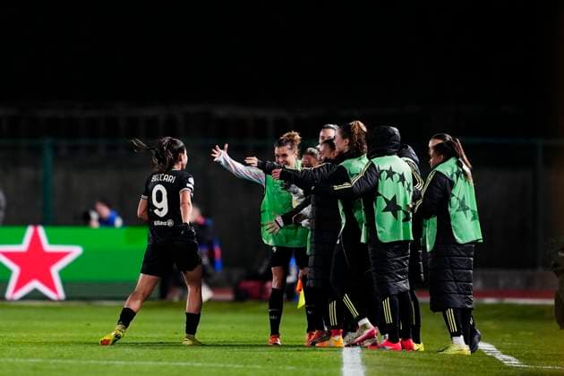 Juventus women Chiara Beccari celebrates after scoring the 1-0 goal for his team during the UEFA Women s Champions League soccer match between Juventus Women and OL Lyonnes at the Stadium Comunale Vittorio Pozzo La Marmora in Biella, north west Italy - Day 4 - November 19, 2025. - Soccer.  Copyright: xFabioxFerrari LaPressex
