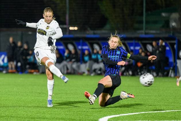 251119 Anna Anvegard of Häcken during the UEFA Women s Europa Cup between Inter and Häcken on November 19, 2025 in Milano Photo Daniel Stiller BILDBYRAN kod DS DS0528 fotboll football soccer fotball europa cup inter häcken uefa womens europa cup dam bbeng  Copyright: DANIELxSTILLER BB251119DS023