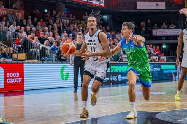 Basketball FIBA Europe Cup, Season 2025 2026, Men, Main Round, Group Stage, Matchday 6, 19 11 2025, RASTA Vechta Dinamo BDS Sassari Alonzo Verge 11 RASTA Vechta in action Vechta RASTA Dome Lower Saxony Germany