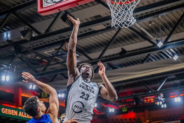 Basketball FIBA Europe Cup, Season 2025 2026, Men, Main round, Group stage, 6 Matchday, 19 11 2025, RASTA Vechta Dinamo BDS Sassari Malcolm Dandridge 23 RASTA Vechta at the Korbleger Vechta RASTA Dome Niedersachsen Germany