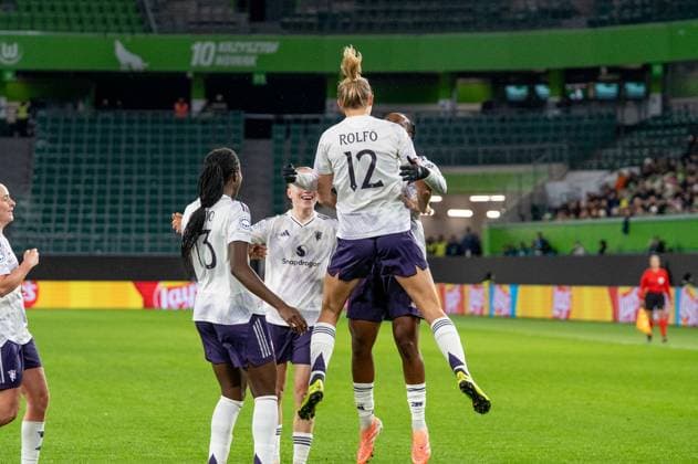 Germany, Football, UEFA, Womens Champions League, Matchday 4 2025 2026 VfL Wolfsburg Manchester United on 19 11 in Wolfsburg Volkswagen Arena Goal celebration 0 1 Fridolina Rolfö Manchester United 12 Copyright: xSvenxHeidmannx