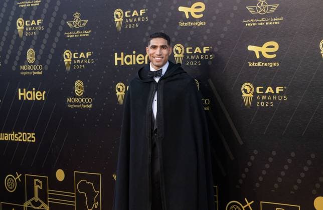 Sport Bilder des Tages 2025 Confederation of African Football (CAF) Awards in Morocco SALE, MOROCCO - NOVEMBER 19: Paris Saint-Germain s (PSG) Moroccan player Achraf Hakimi attends the 2025 Confederation of African Football (CAF) Awards in Sale, Morocco on November 19, 2025. Abu Adem Muhammed Anadolu Sale Morocco. Editorial use only. Please get in touch for any other usage.  Copyright: x2025xAnadoluxAbuxAdemxMuhammedx