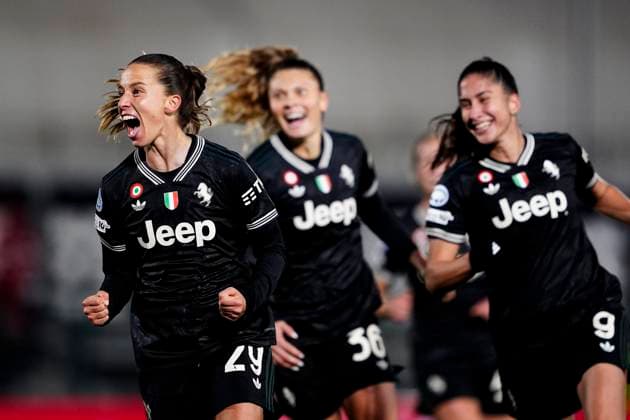 Juventus women Tatiana Pinto celebrates after scoring the 3-0 goal for his team during the UEFA Women s Champions League soccer match between Juventus Women and OL Lyonnes at the Stadium Comunale Vittorio Pozzo La Marmora in Biella, north west Italy - Day 4 - November 19, 2025. - Soccer.  Copyright: xFabioxFerrari LaPressex