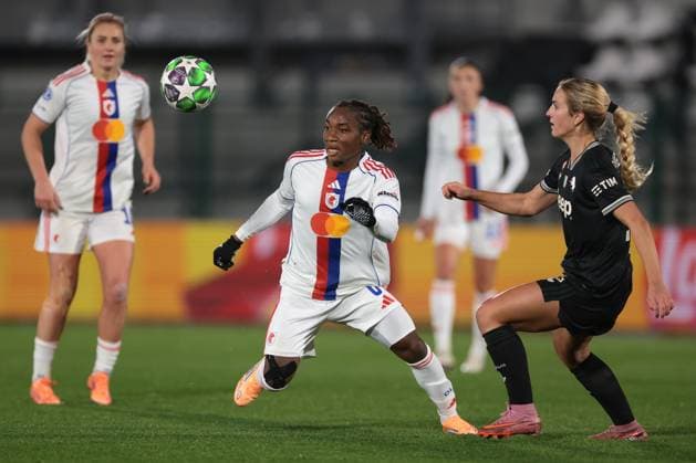 Biella, Italy, 19th November 2025. Melchie Dumornay of OL Lyonnes is pursued by Abigail Brighton of Juventus during the Juventus Women vs Lyonnes UEFA Womens Champions League match at Stadio Vittorio Pozzo, Biella. Picture credit should read: Jonathan Moscrop Sportimage EDITORIAL USE ONLY. No use with unauthorised audio, video, data, fixture lists, club league logos or live services. Online in-match use limited to 120 images, no video emulation. No use in betting, games or single club league player publications. SPI_027_JM_JUVE_LYONNES_UWCL SPI-4295-0027