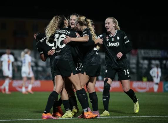 Tatiana Ferreira Pinto of Juventus Women celebrating after a goal during the UEFA Women s Champions League 2025-26 football match between Juventus Women and OL Lyonnes on 19 November 2025 at â?? Pozzo-La Marmora Stadium, Biella,Italy. Photo Nderim KACELI  Copyright: xNderimxKaceli IPAxSportx xipa-agency.netx xx IPA_68138059 IPA_Agency_IPA68138059