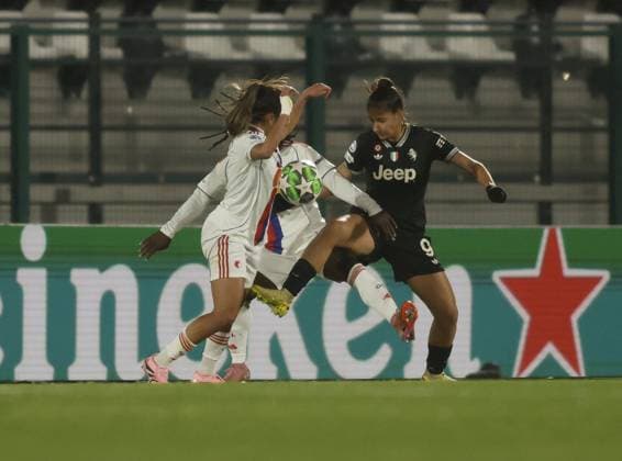 Chiara Beccari of Juventus Women during the UEFA Women s Champions League 2025-26 football match between Juventus Women and OL Lyonnes on 19 November 2025 at â?? Pozzo-La Marmora Stadium, Biella,Italy. Photo Nderim KACELI  Copyright: xNderimxKaceli IPAxSportx xipa-agency.netx xx IPA_68138280 IPA_Agency_IPA68138280