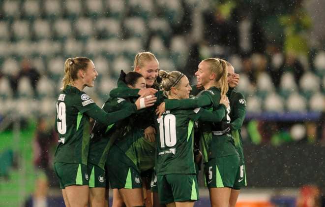 Photo Lineth Beerensteyn Wolfsburg meets Manchester United for 3 1 Womens Champions League on Wed 19 11 2025 VfL Wolfsburg