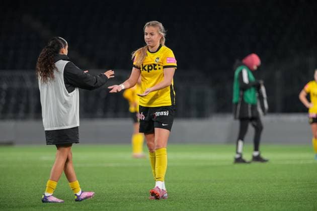 Switzerland UEFA Women s Europa Cup 2025 26 1 8 final, BSC YB Women vs AC Sparta Praha Stadion Wankdorf, Bern Maja Jelcic 99 YB Women after the defeat against AC Sparta Praha Bern Stadion Wankdorf Bern Switzerland Copyright: xKjetilxWaberx