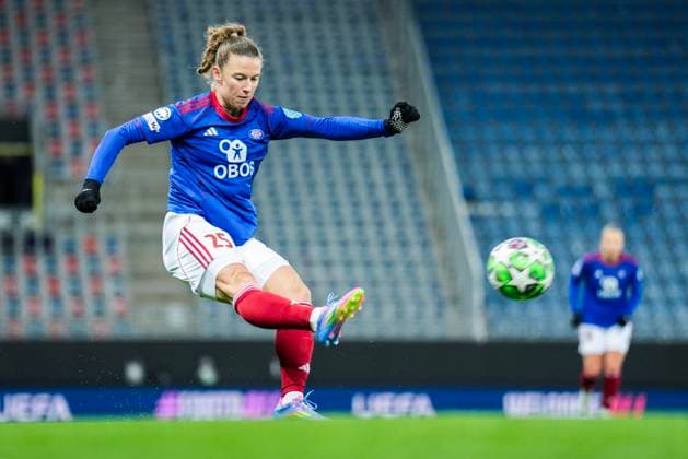 Football, Women s Champions League 2025 2026 Valerenga St Pölten Oslo 20251119 Valerenga s Synne Skinnes Hansen during the Women s Champions League football match between Valerenga and St Pölten at Intility Arena Photo Fredrik Varfjell NTB Oslo Norway EDITORIAL USE ONLY RESTRICTED USE FOR BETTING COMPANIES  Copyright: xFredrikxVarfjellx xNTBx