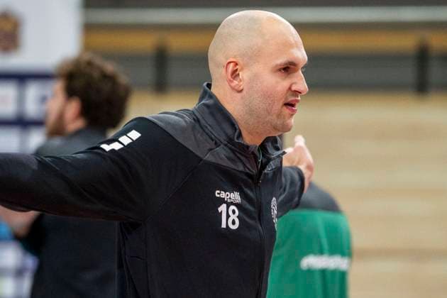 1 Volleyball Bundesliga Season 2025 2026 Cerebricks Volley Goats Mitteldeutschland vs TSV Haching Munich Halle, Germany November 19, 2025 In the picture Iven Fietje Ferch Haching Halle Saale SWH Arena Sachsen Anhalt Germany