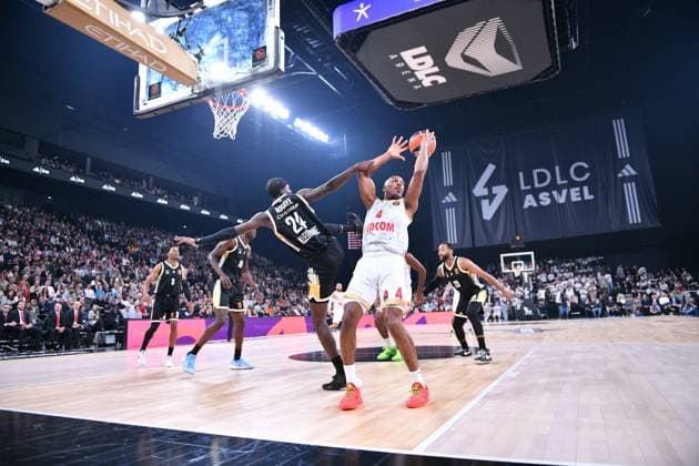 BASKET BALL : LDLC ASVEL vs AS Monaco - Turkish Airlines Euroligue - LDLC ARENA venue - Decines - 19 11 2025 Jaron Blossomgame from AS Monaco during the Turkish Airlines Euroleague match between LDLC ASVEL and AS Monaco at the LDLC ARENA venue in Decines, France on November 19th 2025  Copyright: xCYRILxALISTERxLESTAGEx