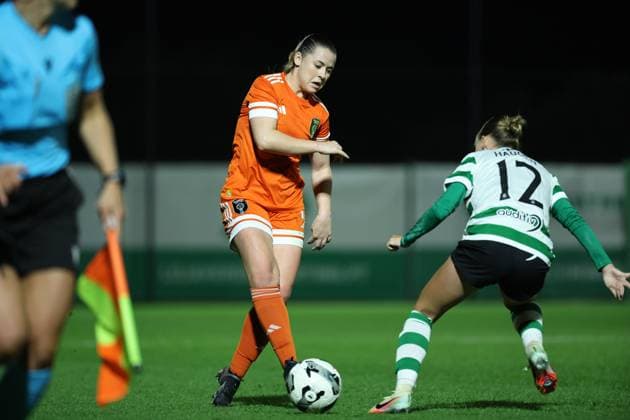 Emily Whelan ( Glasgow City LFC Women s team ) in action during the match between Sporting CP Womens team and Glasgow City LFC Womens team, valid for UEFA Womens Europa Cup 2025 2026 - round of 16 at Estadio Aurelio Pereira on 19 November 2025. Lisboa Estadio Aurelio Pereira Alcochete Portugal Copyright: xIMAGOx xPRIMExSPORTSxIMAGESx xFILIPExOLIVEIRAx