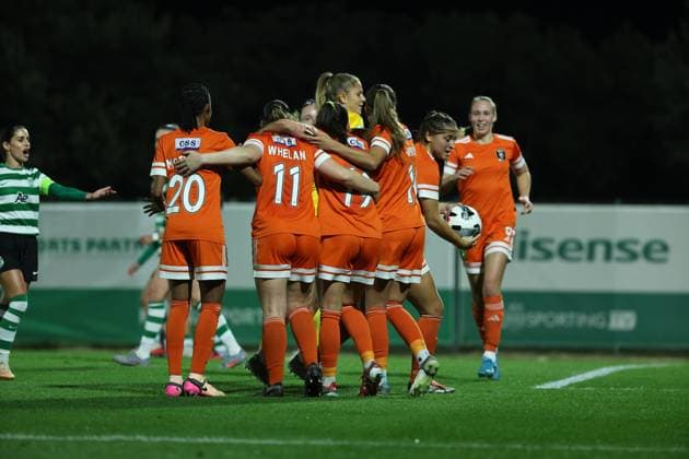 Glasgow City LFC Women s team celebrating a goal during the match between Sporting CP Womens team and Glasgow City LFC Womens team, valid for UEFA Womens Europa Cup 2025 2026 - round of 16 at Estadio Aurelio Pereira on 19 November 2025. Lisboa Estadio Aurelio Pereira Alcochete Portugal Copyright: xIMAGOx xPRIMExSPORTSxIMAGESx xFILIPExOLIVEIRAx
