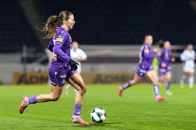 WOMEN SOCCER - EC, A.Wien vs Anderlecht VIENNA,AUSTRIA,19.NOV.25 - WOMEN SOCCER - UEFA Women s Europa Cup, round of 16, FK Austria Wien vs RSC Anderlecht. Image shows Lise Bal (Anderlecht).  GEPAxpictures xArminxRauthner