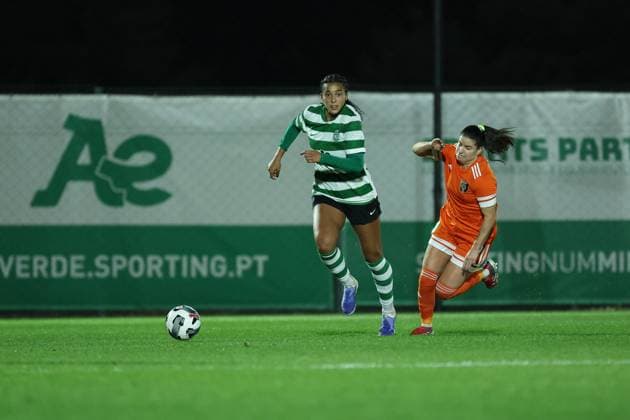 Leonete Correia ( Sporting CP Womens team ) in action during the match between Sporting CP Womens team and Glasgow City LFC Womens team, valid for UEFA Womens Europa Cup 2025 2026 - round of 16 at Estadio Aurelio Pereira on 19 November 2025. Lisboa Estadio Aurelio Pereira Alcochete Portugal Copyright: xIMAGOx xPRIMExSPORTSxIMAGESx xFILIPExOLIVEIRAx