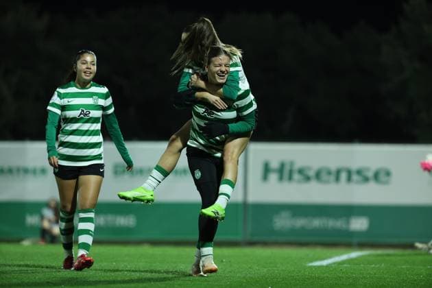Telma Encarnacao ( Sporting CP Womens team ) celebrating a goal during the match between Sporting CP Womens team and Glasgow City LFC Womens team, valid for UEFA Womens Europa Cup 2025 2026 - round of 16 at Estadio Aurelio Pereira on 19 November 2025. Lisboa Estadio Aurelio Pereira Alcochete Portugal Copyright: xIMAGOx xPRIMExSPORTSxIMAGESx xFILIPExOLIVEIRAx