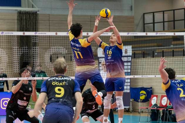 1 Volleyball Bundesliga Season 2025 2026 Cerebricks Volley Goats Mitteldeutschland vs TSV Haching Munich Halle, Germany November 19, 2025 In the picture from left Lukas Pockrandt Bitterfeld , Nick Breitenbach Bitterfeld and Paul Stommel Bitterfeld Halle Saale SWH Arena Sachsen Anhalt Germany