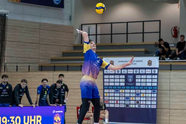 1 Volleyball Bundesliga Season 2025 2026 Cerebricks Volley Goats Mitteldeutschland vs TSV Haching Munich Halle, Germany November 19, 2025 In the picture Nick Breitenbach Bitterfeld Halle Saale SWH Arena Sachsen Anhalt Germany