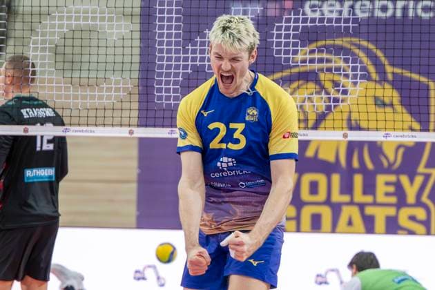 1 Volleyball Bundesliga Season 2025 2026 Cerebricks Volley Goats Mitteldeutschland vs TSV Haching Munich Halle, Germany November 19, 2025 In the picture Samuel Schellenberg Bitterfeld Cheers, joy, emotion Halle Saale SWH Arena Sachsen Anhalt Germany
