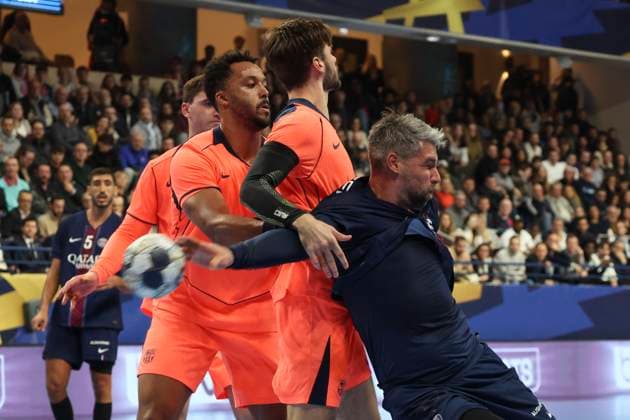 HANDBALL : Paris Saint Germain Vs FC Barcelone - Ligue des Champions - 19 11 2025 Luka Karabatic (Paris Saint Germain) ParisFrance  Copyright: xMichaelxBaucherx