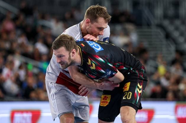 HC Zagreb v SC Magdeburg - EHF Champions League ZAGREB, CROATIA - NOVEMBER 19: Philipp Weber of SC Magdeburg and Ihar Bialiauski of HC Zagreb in action during the EHF Champions League match between HC Zagreb and SC Magdeburg at Arena Zagreb on November 19, 2025 in Zagreb, Croatia.  Igorxkralj PIXSELL