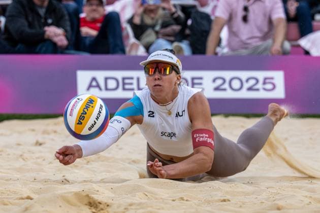 RECORD DATE NOT STATED ADELAIDE, AUSTRALIA - NOVEMBER 19: Ronja Klinger (Player 2 - AUT) during the Beach volleyball, Beachvolleyball World Championships at Adelaide on November 19, 2025 in Adelaide, Australia. Australia Copyright: xBEAUTIFULxSPORTS PeterxWeberx