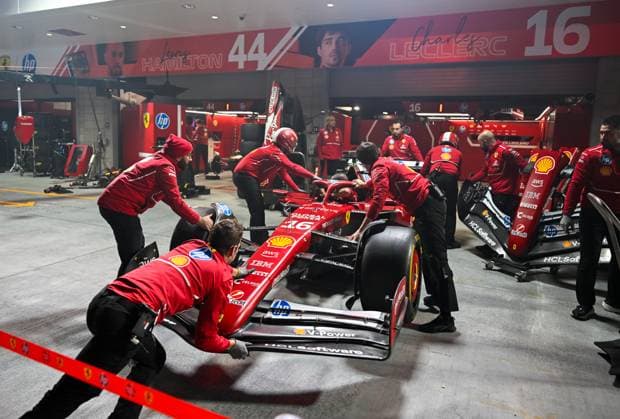 Formula 1 Grand Prix of Las Vegas 2025 - Preparations LAS VEGAS, NEVADA - NOVEMBER 19: Ferrari F1 team in preparations ahead of Formula 1 Grand Prix 2025 of Las Vegas at Las Vegas Strip Circuit on November 19, 2025 in Las Vegas, Nevada, United States. Tayfun Coskun Anadolu Nevada United States. Editorial use only. Please get in touch for any other usage.  Copyright: x2025xAnadoluxTayfunxCoskunx
