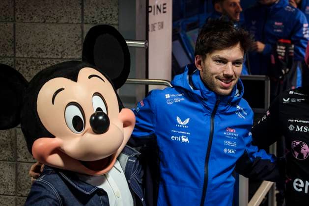 F1 - LAS VEGAS GRAND PRIX 2025 GASLY Pierre (fra), Alpine F1 Team A525, portrait Mickey Mouse Disney during the 2025 Formula 1 Las Vegas Grand Prix, 22th round of the 2025 FIA Formula One World Championship, WM, Weltmeisterschaft from November 21 to 23, 2025 on the Las Vegas Strip Circuit, in Paradise, Nevada, United States of America - ParadiseUnited States  Copyright: xXavixBonillax