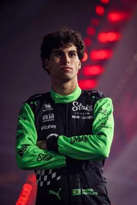 F1 - LAS VEGAS GRAND PRIX 2025 Stake F1 Team Kick special livery BORTOLETO Gabriel (bra), Stake F1 Team Kick C45, portrait during the 2025 Formula 1 Las Vegas Grand Prix, 22th round of the 2025 FIA Formula One World Championship, WM, Weltmeisterschaft from November 21 to 23, 2025 on the Las Vegas Strip Circuit, in Paradise, Nevada, United States of America - ParadiseUnited States  Copyright: xXavixBonillax
