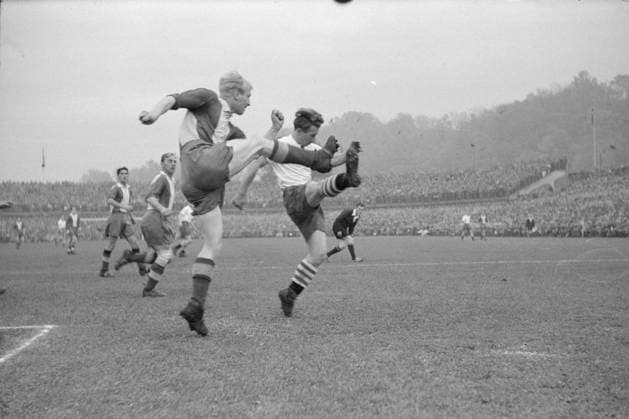 Aktuell 21-1946: Finalekampen lyn - Fredrikstad bilde 0037 Aktuell 21-1946: Finalekampen lyn - Fredrikstad bilde 0037 Aktuell 21-1946: Finalekampen lyn - Fredrikstad. Alle tiders finale. Cupfinalen Lyn - Fredrikstad 3 - 2 pa Ullevaal stadion. Foto: Th. Skotaam Aktuell NTB ***Foto er ikke bildebehandlet*** *Tekst er auto oversatt* Oslo Norge EDITORIAL USE ONLY Ref:CV9F9cijMcM.jpg *** Aktuell 21 1946 Finalekampen lyn Fredrikstad bilde 0037 Aktuell 21 1946 Finalekampen lyn Fredrikstad Alle tiders finale Cupfinalen Lyn Fredrikstad 3 2 pa Ullevaal stadion Foto Th Skotaam Aktuell NTB Foto is not processed Tekst er auto oversatt Oslo Norge EDITORIAL USE ONLY  Oslo Norge EDITORIAL USE ONLY. RESTRICTED USE FOR BETTING COMPANIES Ref:CV9F9cijMcM.jpg *** Current 21 1946 Final match Lyn Fredrikstad picture 0037 Current 21 1946 Final match Lyn Fredrikstad picture 0037 Current 21 1946 Final match Lyn Fredrikstad All time final Cupfinalen Lyn Fredrikstad 3 2 pa Ullevaal stadion Foto Th Skotaam Current NTB Photo is not processed Text is auto translated Oslo Norway EDITORIAL USE ONLY Ref CV9F9cijMcM jpg Current 21 1946 Finalekampen lyn Fredrikstad bilde 0037 Aktuell 21 1946 Finalekampen lyn Fredrikstad Alle tiders finale Cupfinalen Lyn Fredrikstad 3 2 pa Ullevaal stadion Foto Th Skotaam Aktuell NTB Foto is not processed Tekst er auto oversatt Oslo Norge EDITORIAL USE ONLY  Oslo Norge EDITORIAL USE ONLY RESTRICTED USE FOR BETTING COMPANIES  Copyright: xIMAGO NTBx