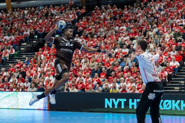 Aalborg Handball v Industria Kielce, EHF Champions League Handball, Aalborg, Denmark Aalborg, Denmark. 19th, November 2025. Dylan Nahi (99) of Industria Kielce seen during the EHF Champions League match between Aalborg Handball and Industria Kielce at Sparekassen Danmark Arena in Aalborg. Denmark, Aalborg  Copyright: xGonzalesxPhoto MadsxAndersenx