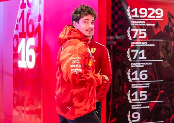 November 19 2025 Las Vegas NV, U.S.A. Ferrari driver Charles Leclerc (16)walks back to the Ferrari garage in the paddock area during the Formula 1 Heineken Las Vegas Grand Prix in Las Vegas, NV CSM Las Vegas USA - ZUMAc04_ 20251119_zma_c04_288 Copyright: xThurmanxJamesx