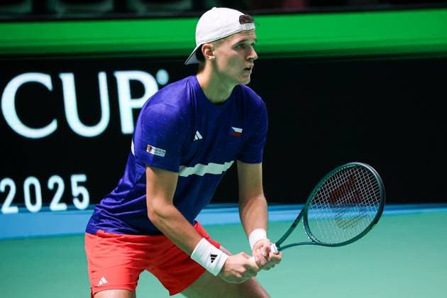 Jakub MENSIK (CZE) during Davis Cup - Final Eight, International Tennis match in Bologna, Italy, November 20 2025  Copyright: xRobertaxCorradin IPAxSportx xipa-agency.netx xx IPA_68163137 IPA_Agency_IPA68163137