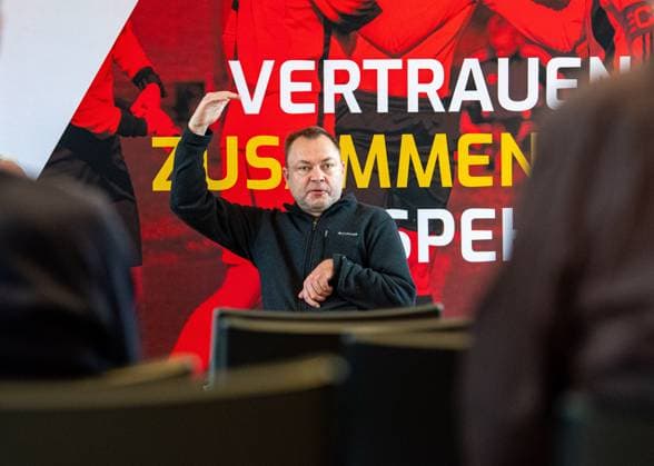 Soccer, season 2025 2026, book launch A pillar of the system Berlin soccer under National Socialism, pictured Dr Thomas Schneider historian and editor , 20 11 2025, Copyright: xMatthiasxKochx
