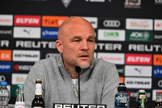 20 11 2025 Moenchengladbach Football, Men, Season 2025 2026, Press conference Borussia Moenchengladbach before Heidenheim and contract extension Eugen Polanski Rouven Schroeder Head of Sports, Gladbach DFL regulations prohibit any use of photographs as image sequences and or quasi video Borussia Park NRW Germany