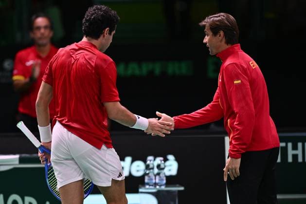 Jaume Munar Clar of Spain and David Ferrer, captain of team Spain during the Davis Cup Quarter-Final match between Jaume Munar Clar of Spain and Jiri Lehecka of Czechia at Supertennis Arena - Bolognafiere on November 20, 2025 in Bologna, Italy  Copyright: xDomenicoxCippitelli IPAxSportx xipa-agency.netx xx IPA_68167068 IPA_Agency_IPA68167068